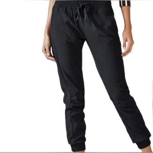 Fabletics Betsy Jogger Size Medium.